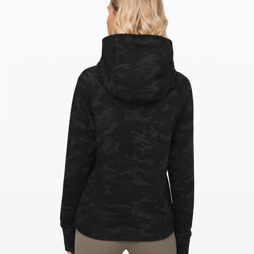 Lululemon Scuba Pullover
Incognito Camo Multi Grey